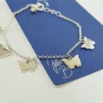 دستبند نقره ای آویز پروانه ، فری سایز قابل تنظیم