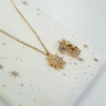 نیم ست طلایی گوشواره و گردنبند نگیندار ، فوق العاده زیبا و ظریف